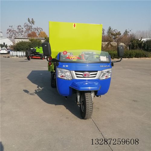 柴油机款撒料车 牛厂高效喂料的新型利器
